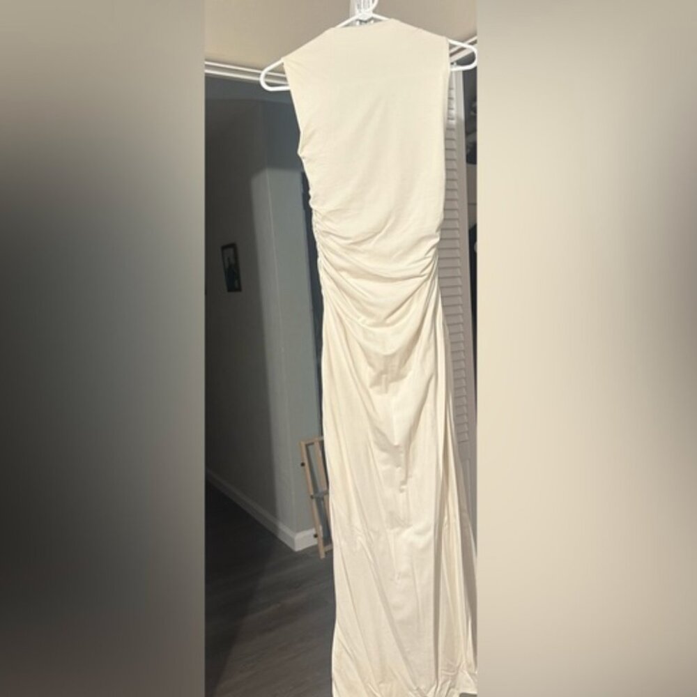 Abercrombie & Fitch Cream Maxi Dress - Picture 2 of 4